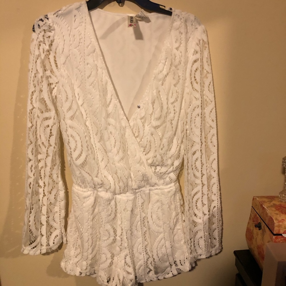 White lace Jumpsuit
